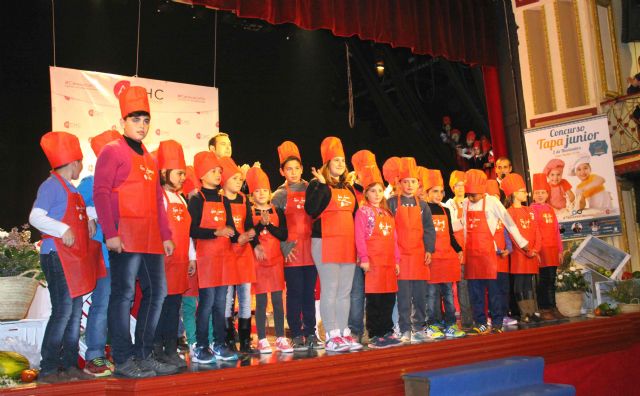El concurso 'La tapa junior' culmina con una multitudinaria final en el teatro Thuillier