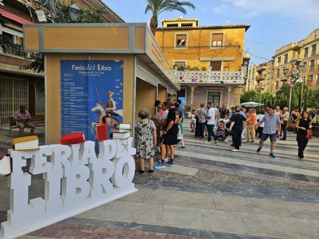 La Feria del Libro de Caravaca abre sus puertas este jueves con cuatro días de actividades, encuentros literarios y firmas de autores