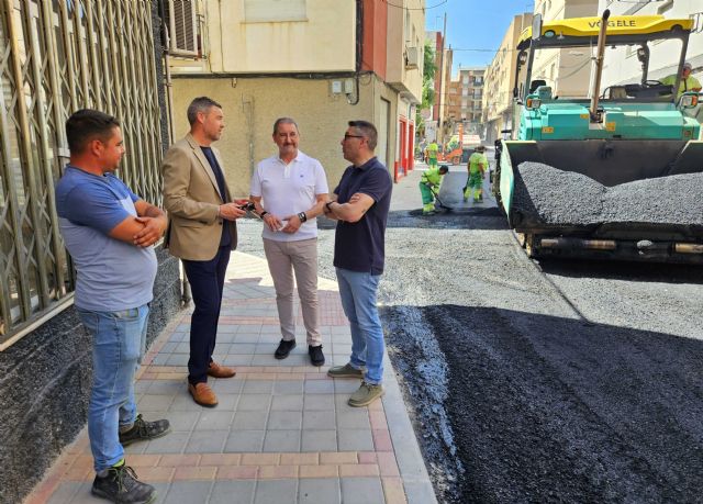 El Ayuntamiento de Caravaca culmina la reforma de la calle Asturias con los trabajos de asfaltado que ponen fin al Plan de Obras y Servicios