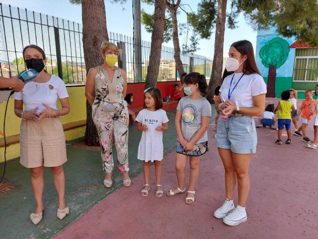 La Escuela Municipal de Verano facilita alternativas de ocio y favorece la conciliación de la vida familiar y laboral