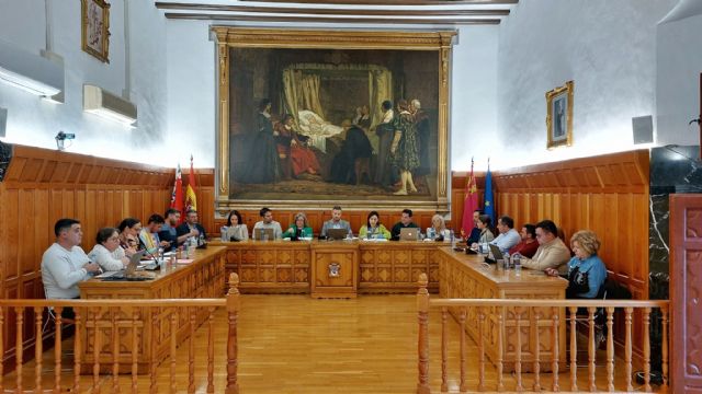 El Pleno aprueba el convenio para la cesión de los terrenos localizados entre final de Mayrena y el Camino del Huerto