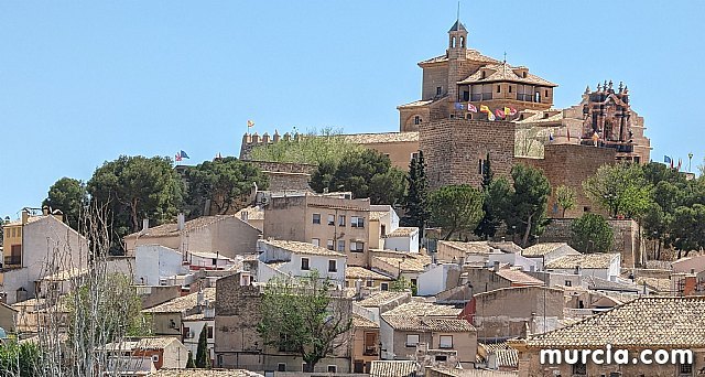 La Comunidad impulsa un viaje de prensa profesional para promocionar en el ámbito internacional las fiestas de la Santísima Vera Cruz de Caravaca y el Año Jubilar mientras margina a medios regionales