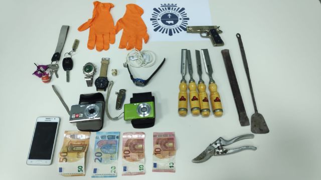 La Policía Local de Caravaca detiene a una persona como presunto autor de un robo en una vivienda de Barranda
