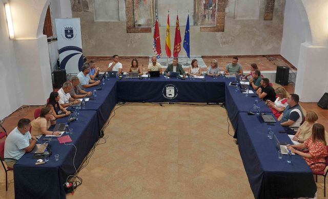 El Pleno de Caravaca expresa su solidaridad con Ceuta y reclama una respuesta firme para garantizar la seguridad y la convivencia