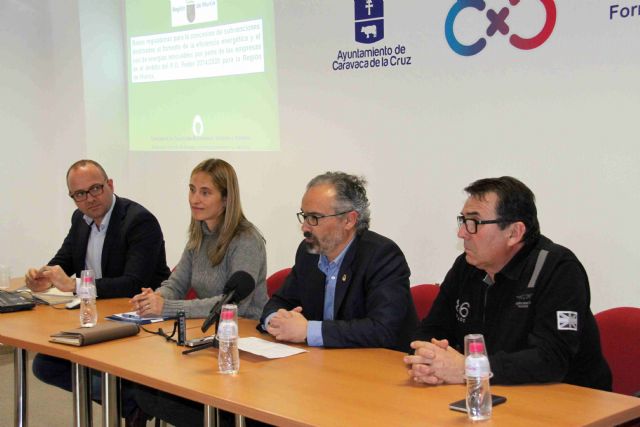 El Ayuntamiento muestra su apoyo a los empresarios agrupados en la Asociación del Calzado del Noroeste de Murcia