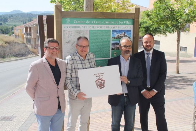 Culminan los trabajos de señalización del Camino de San Juan de la Cruz y el Camino Real de los Vélez