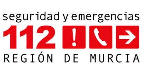 Servicios de emergencias atienden y trasladan al hospital dos heridos en una accidente de tráfico múltiple en Caravaca de la Cruz