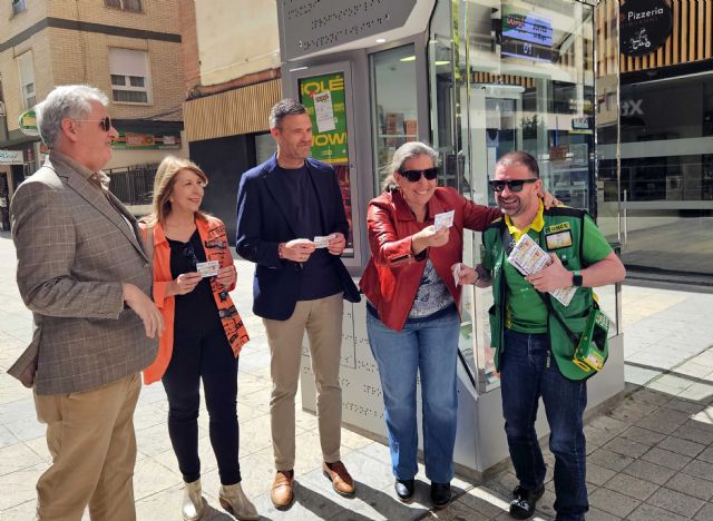 La ONCE renueva uno de sus puntos de venta en Caravaca con un modelo más accesible, sostenible y adaptado al entorno urbano