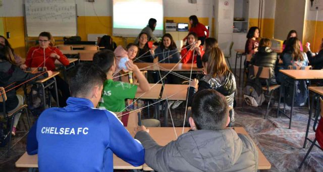 El Ayuntamiento de Caravaca realiza una campaña de sensibilización para prevenir el consumo de alcohol en menores