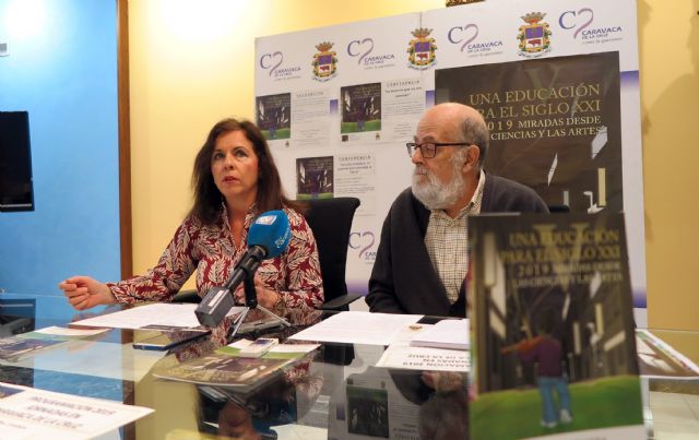 Caravaca acoge una obra de teatro y dos conferencias dentro de las Jornadas 'Una educación para el siglo XXI'