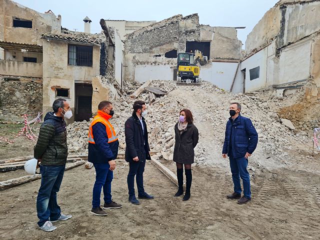 Fomento realiza la demolición de la antigua casa del cura de Caravaca de la Cruz