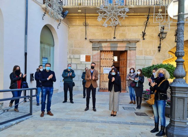 Caravaca se une al ´Día Internacional de la Eliminación de la Violencia contra la Mujer´ con la lectura de un manifiesto y actividades de concienciación en centros educativos