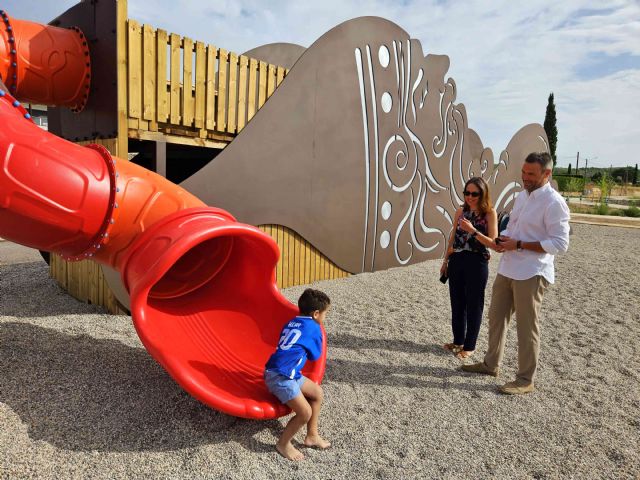 El Parque Mayrena estrena un área infantil inspirada en la leyenda caravaque&ntilde;a del Gigante Tomir