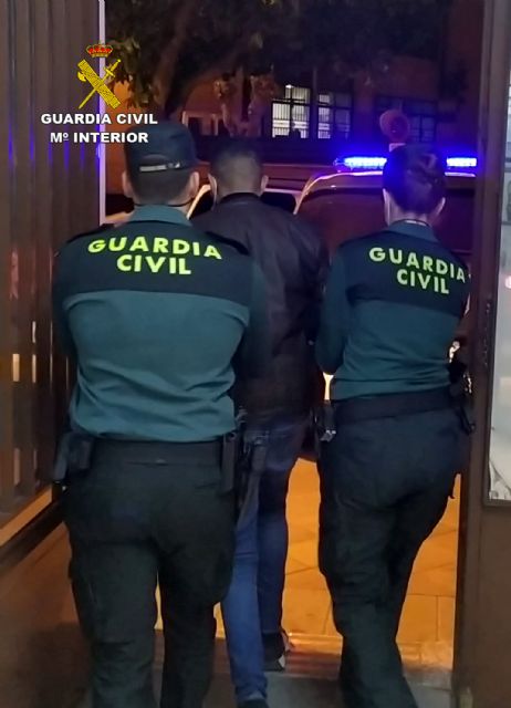 La Guardia Civil esclarece varios robos con fuerza en viviendas de la pedanía caravaqueña de Navares