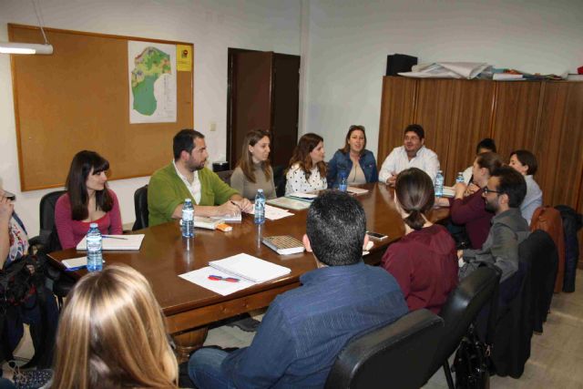 Reunión entre los ayuntamientos del Noroeste y la asociación para la defensa de los animales 'Evoluciona'