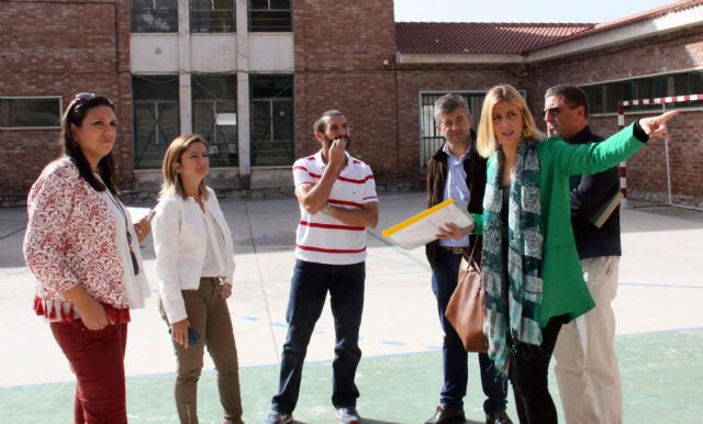 El Ayuntamiento traslada a la Consejería de Educación las necesidades de los colegios caravaqueños