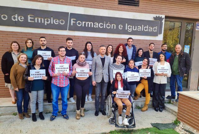 Un programa de empleo y formación juvenil ha permitido digitalizar una parte del Archivo Histórico Municipal de Caravaca