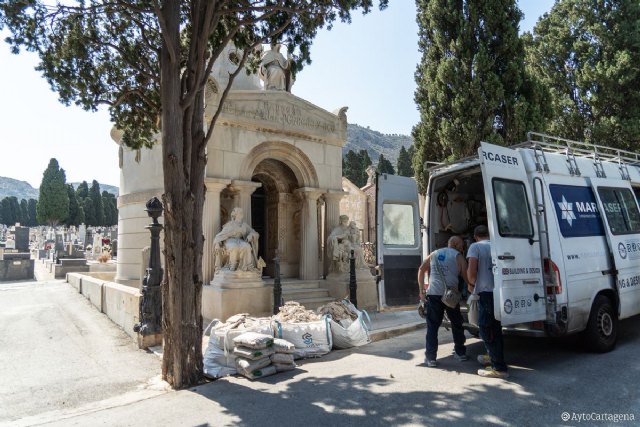 Continúa la rehabilitación del Panteón Pedreño con las obras de interior y del cierre perimetral