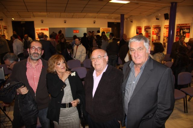 Luis Gabriel junto a su esposa, Antonio García ex-alcalde de Caravaca y el presidente del PSOE en Caravaca