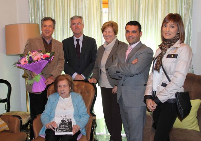 La caravaqueña Maruja Martínez-Carrasco Rodénas ha recibido un homenaje