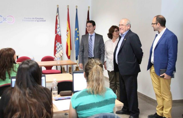 El Ayuntamiento de Caravaca desarrolla un programa mixto empleo y formación sobre comercio internacional