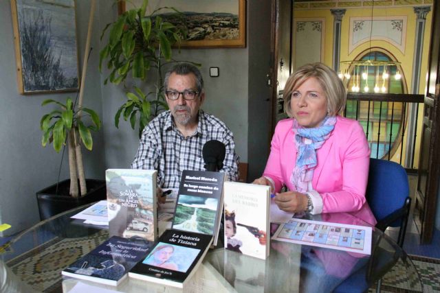 La Feria del Libro de Caravaca viene acompañada de más de una decena de actos con autores murcianos