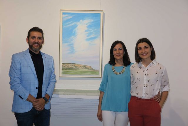 La Concejalía de Cultura abre al público la exposición ‘Azul’ de la pintora cartagenera Ascensión Pérez