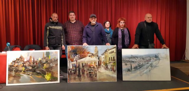 El artista valenciano Blas Tomás Ibáñez, ganador del primer premio del III concurso de pintura al aire libre 'Rafael Tejeo'