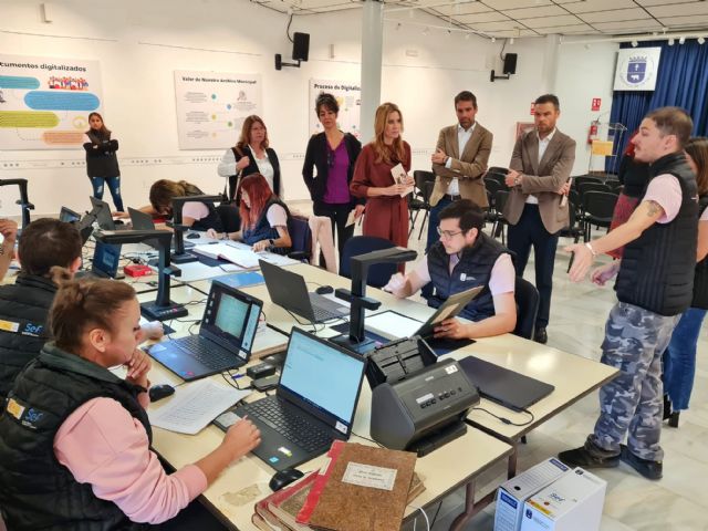 Un programa para desempleados del SEF permite la digitalización de documentos históricos de Caravaca de la Cruz