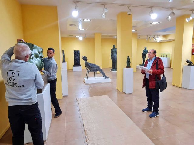 El Conjunto Monumental San Juan de Dios de Murcia acoge una exposición con una selección de esculturas del Museo José Carrilero de Caravaca