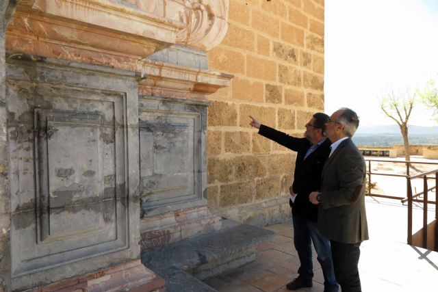 Una inversión de 690.000 euros permitirá la rehabilitación de la fachada y cubiertas de la Basílica de la Vera Cruz
