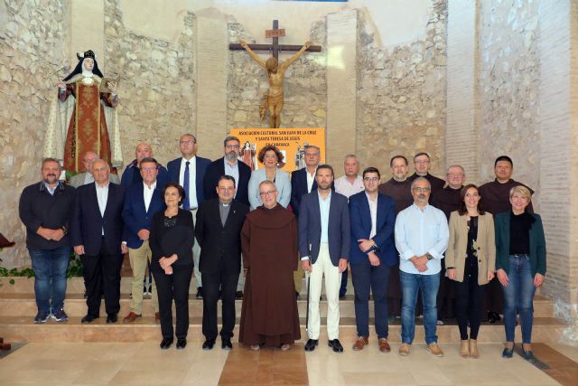 El Convento de los Carmelitas acogió la asamblea constituyente de la refundada Asociación Cultural de San Juan y Santa Teresa de Jesús de Caravaca