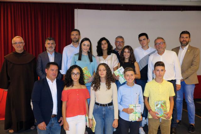 La editorial Gollarín publica las obras galardonadas en el premio 'Escuela de Mandarines' del certamen literario 'Albacara'