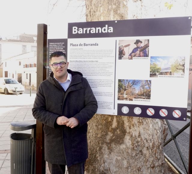 El Ayuntamiento de Caravaca renueva los paneles de información turística localizados en el casco histórico y en puntos de interés de las pedanías