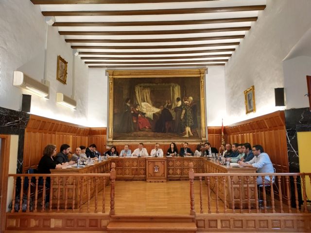 El PP considera que ofrece alternativas a la falta de proyecto y decisiones del Gobierno de Pepe Moreno