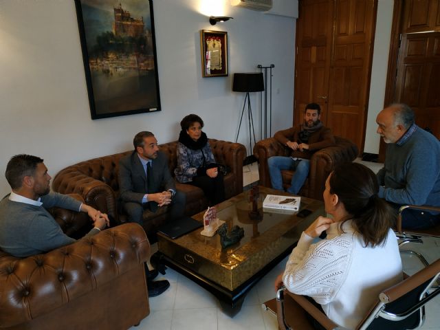 Ayuntamiento y Cofradía se reúnen con el director general de Bienes Culturales para abordar proyectos de conservación del patrimonio histórico y artístico