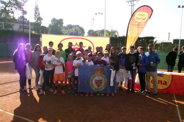 El doble “Torneo de Tenis Postres Reina” vuelve a ser un éxito y bate récord de participación.